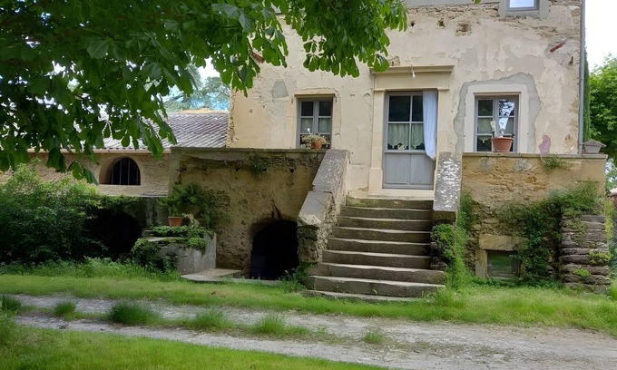 Chabrillan House | Holiday Home 'Maison Le Petit Mas' with Private Terrace and Shared Garden