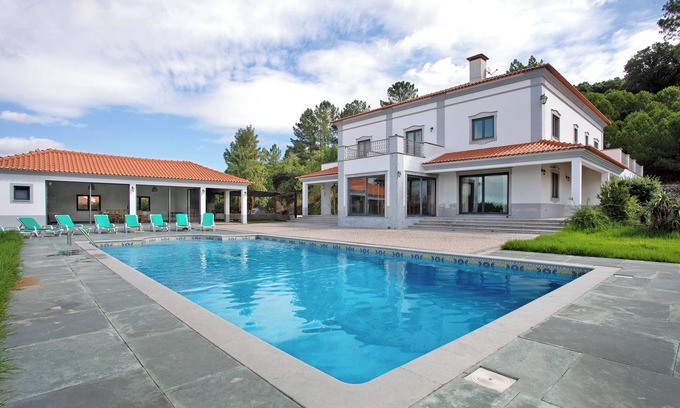 Capelas House | Holiday Home 'Quinta Grande' with Private Pool, Private Terrace and Wi-Fi