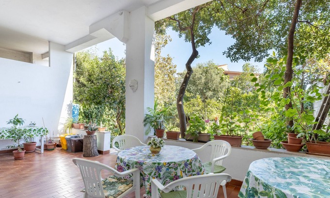 Oristano Historic Centre House | Holiday Home 'Sartiglia Domu' with Private Terrace, Wi-Fi and Air Conditioning