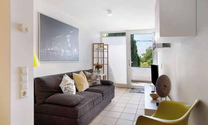 Loerrach House | "Holiday Home Schwalbennest" with Private Terrace, Private Garden and Wi-Fi