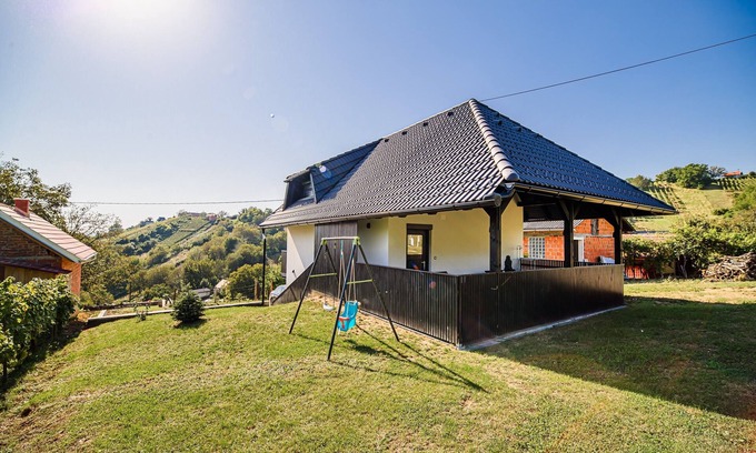 Beltinci House | Holiday Home