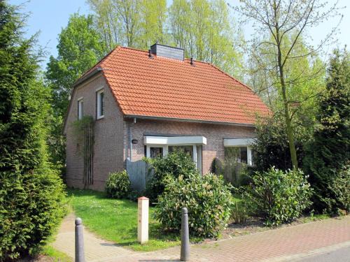 Tossens House | Holiday Home Tossens-8 by Interhome