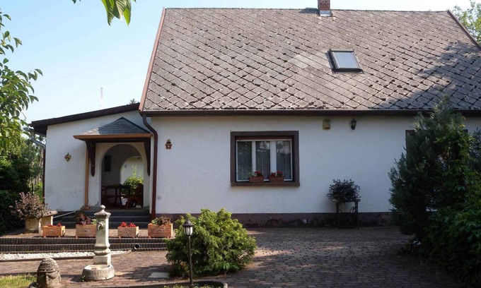 Siofok-Szabadifurdo House | Holiday home with covered terrace and grill