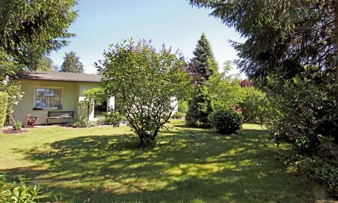 Honower Siedlung House | Holiday house in Berlin quiet convenient suburban location SU-Bahn