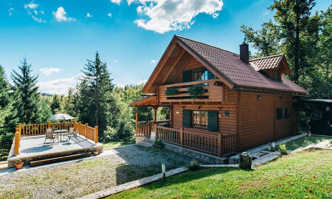 Lokve House | Holiday house Lokve for 1 - 7 persons with 3 bedrooms - Holiday house