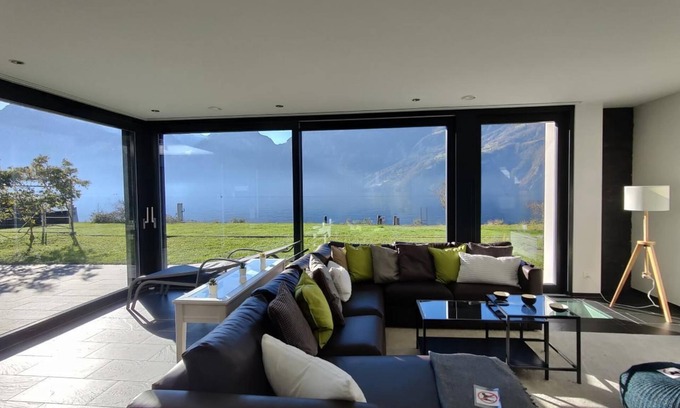 Ruetli House | Holiday house Sisikon for 1 - 10 persons with 4 bedrooms - Detached holiday house