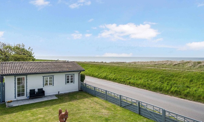 Dannemare Apartment | Holiday in the first row to the water