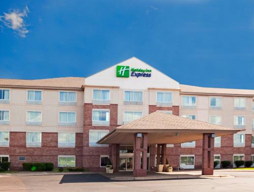 St Croix Falls Hotel | Holiday Inn Express St Croix Valley by IHG