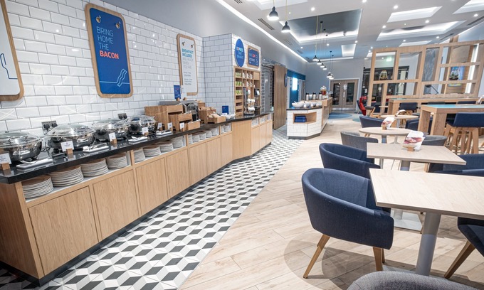 Fleet Hotel | Holiday Inn Express Fleet by IHG