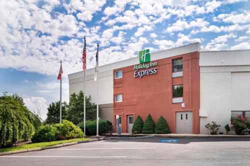 Greencastle Hotel | Holiday Inn Express Greencastle by IHG
