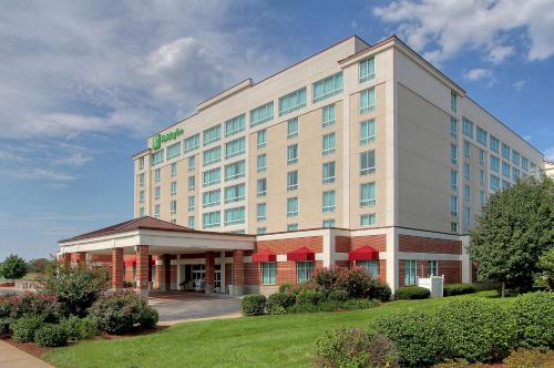Bowling Green Hotel | Holiday Inn University Plaza-Bowling Green by IHG