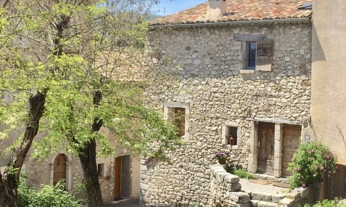 Trigance Apartment | Holiday studio village center Trigance Gorges du Verdon