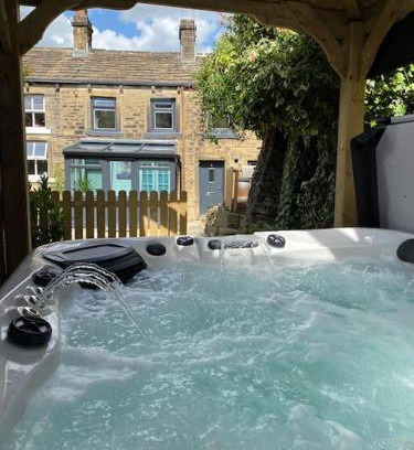 Hepworth House | Holmfirth Hideout