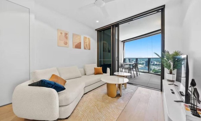 Brisbane Central Business District Apartment | Home of Clouds - Brand New Apt on Star Casino