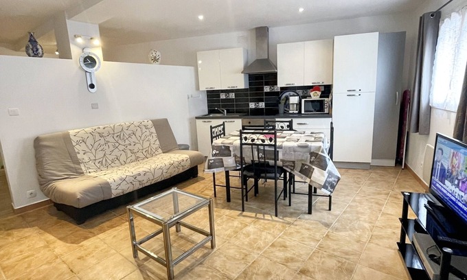 Prats-de-Mollo-la-Preste Apartment | Homerez - Apt in Prats-de-Mollo