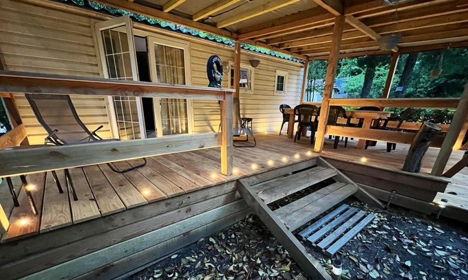 Saint-Jean-de-Valeriscle House | Homerez - Nice bungalow for 4 ppl. with shared pool at Saint-Jean-de-Valériscle