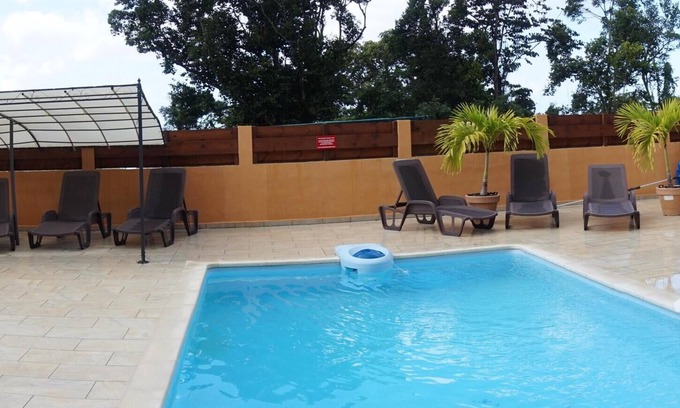 Cafeiere Apartment | Homerez - Appartement 900 m away from the beach for 4 ppl. with shared pool