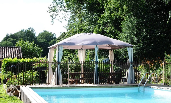 Lacam-d'Ourcet Villa | Homerez - Big villa for 12 ppl. with swimming-pool at Sousceyrac En Quercy