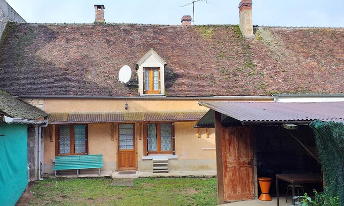 Pousseaux House | Homerez - Big house for 14 ppl. with garden at Pousseaux