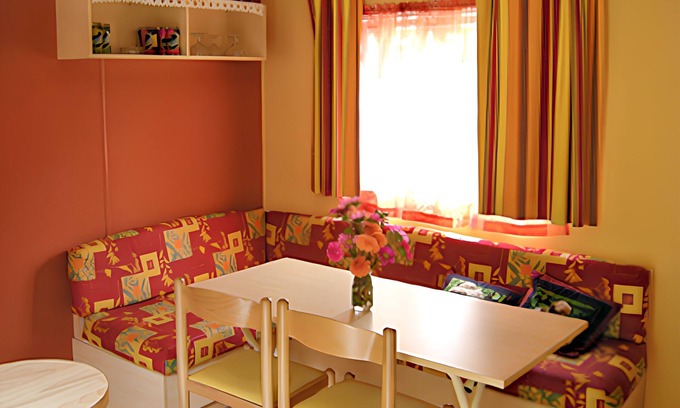 Juncalas House | Homerez - Bungalow in Juncalas