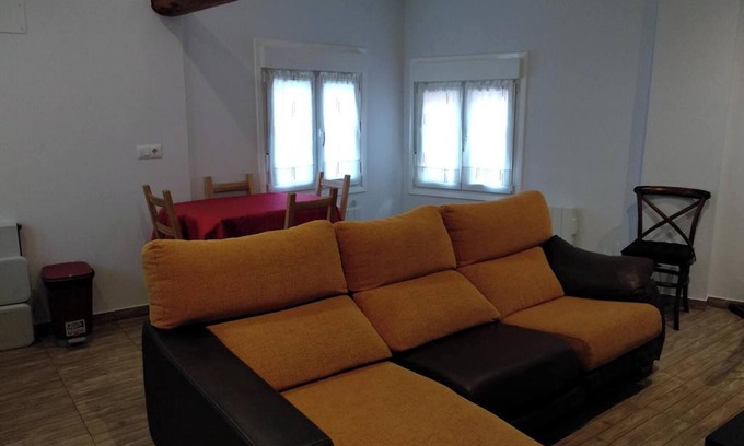 Arnedillo House | Homerez - Charming house in Arnedillo with terrace