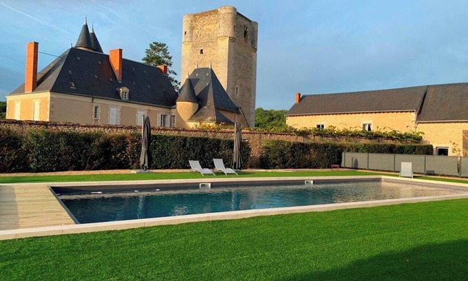 Tendu Villa | Homerez - Elegant Villa in Tendu with Private Pool