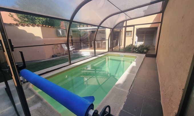 Pajares de la Lampreana Villa | Homerez - Villa in Pajares de la Lampreana