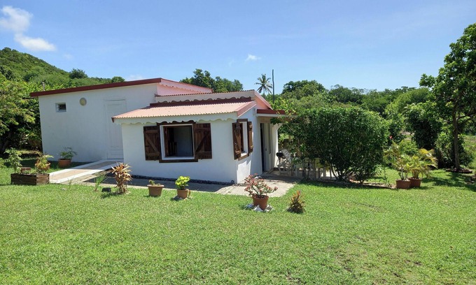 Grand-Bourg House | Homerez - House with Garden in Grand-Bourg, 43 sqm