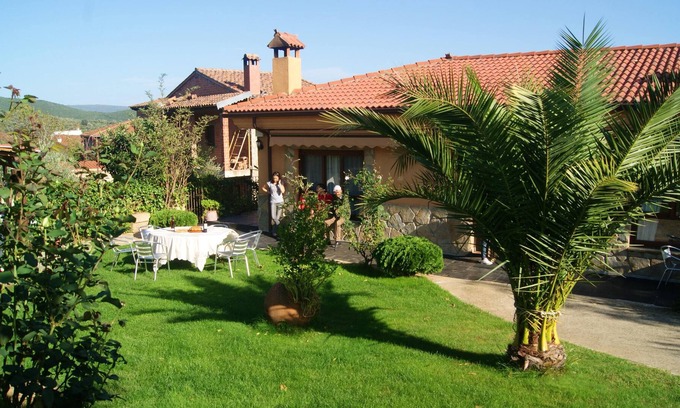 Sotoserrano House | Homerez - Nice house With mountain view and terrace