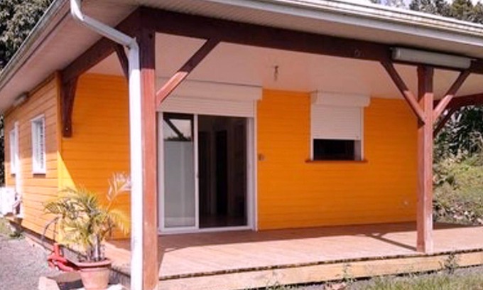 Saint-Joseph House | Homerez - Nice house with garden and terrace & Wifi