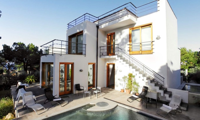 Torre Colonna-sperone Villa | Homerez - Villa in Torre Colonna-Sperone