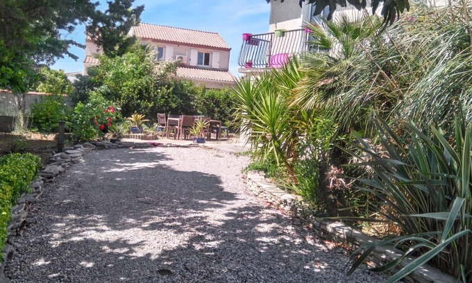 Mauguio Apartment | Homerez - Welcoming apartment in Mauguio