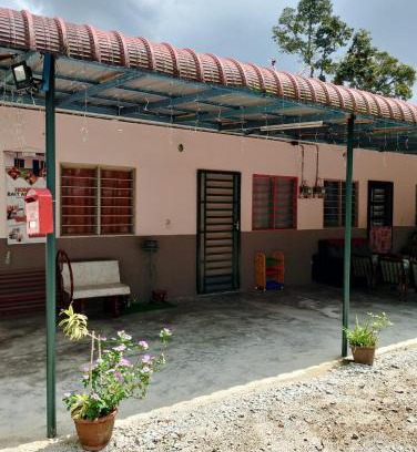 Central Seberang Perai Ski Chalet | Homestay Bait Al-Sakinah