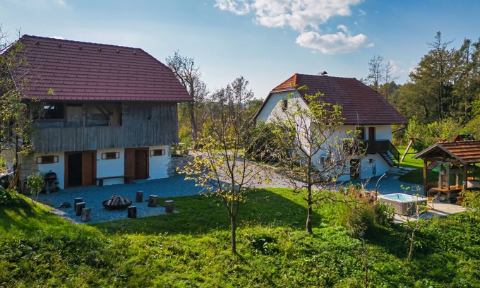Bostanj House | Homestead Drčar, Mokronog - Trebelno, Slovenia