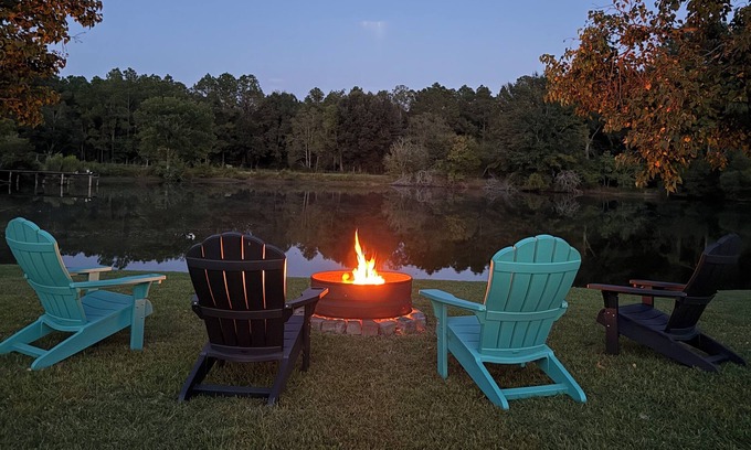 Gulfport House | Hometown Hideaway: A Lake House with Pool - minutes to MS Gulf Coast Beaches