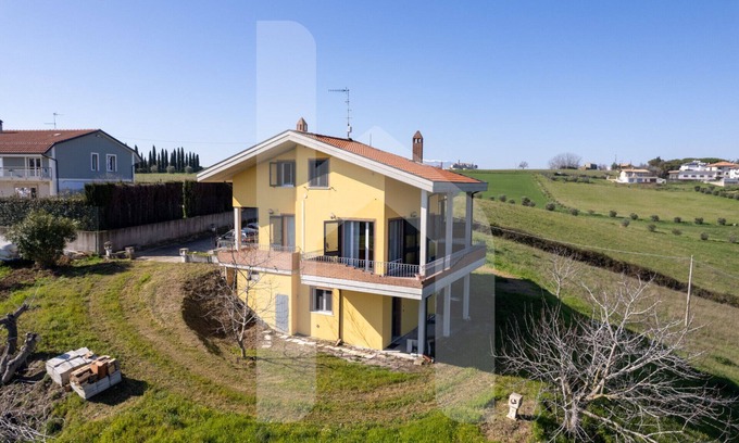 Colonnella Villa | Homiday - Villa Moretti