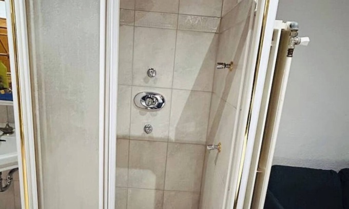 Linz Apartment | Honor - All-in-one room