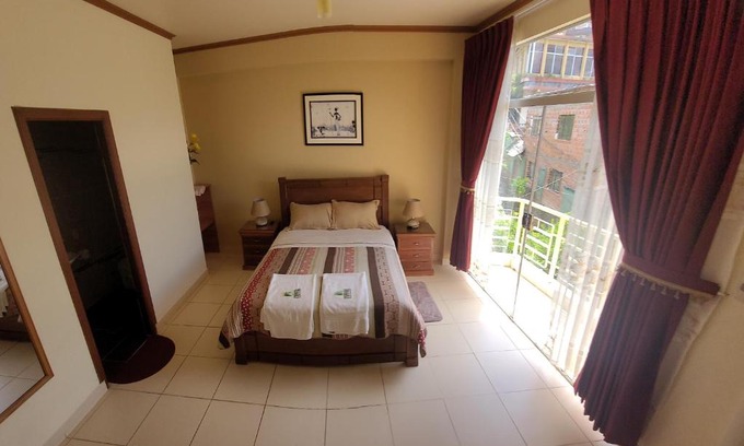 Coroico House | Hostal Kurmi - Coroico