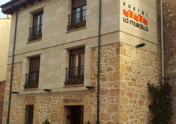 Ona House | Hostal Restaurante La Muralla
