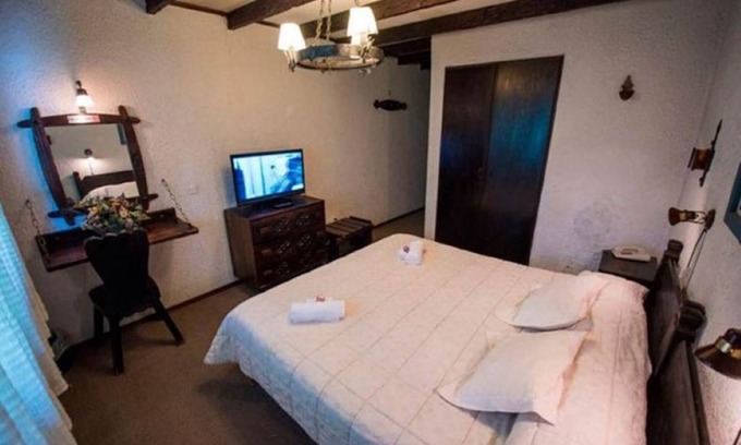 Playa Bonita Bed & Breakfast | Hostería Del Viejo Molino - Double bed room