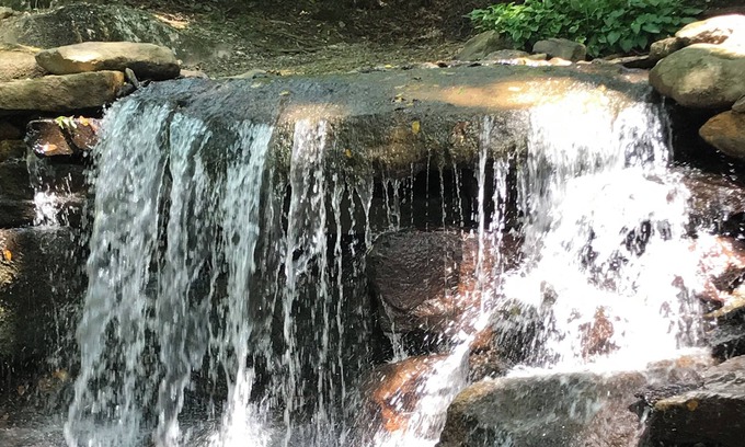 Swannanoa Cabin | Hot Tub A/C Smart TV WIFI Pet Friendly - Brett's Falling Waters Cabin