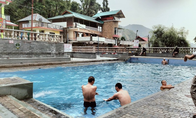 Bhagsu Nag Hotel | Hotel Adventure Inn 20 Metre from Swimming Pool