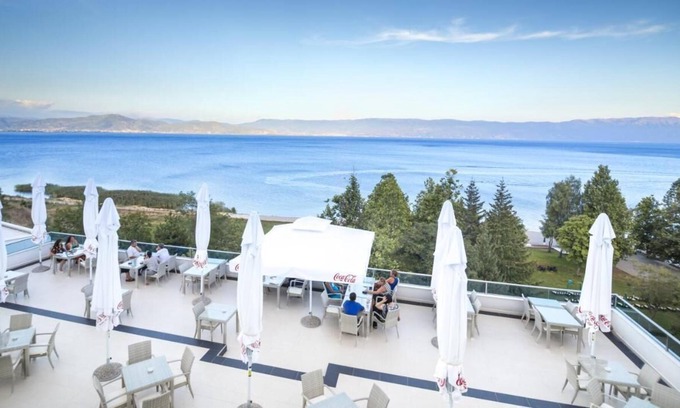 Struga Hotel | Hotel Izgrev Spa & Aqua Park