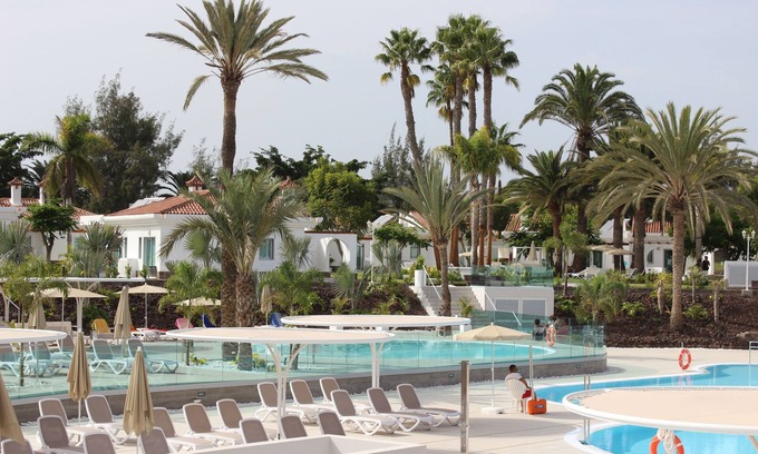 Campo Internacional Maspalomas Hotel | Hotel LIVVO Dunagolf Suites