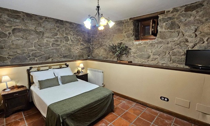 Ledesma Apartment | Hotel La Clerecía de Ledesma - Habitación J