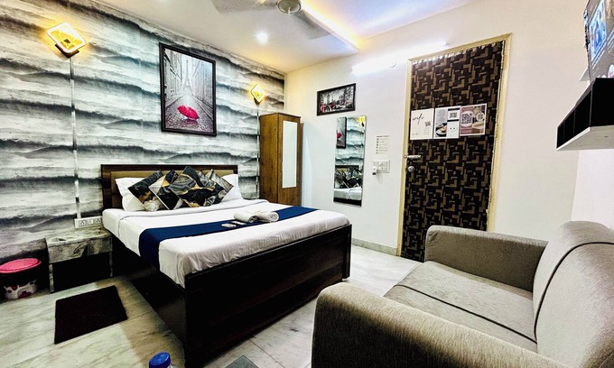 Delhi House | Hotel Midtown