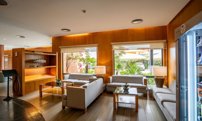 Paterna Hotel | Hotel Posadas de España Paterna