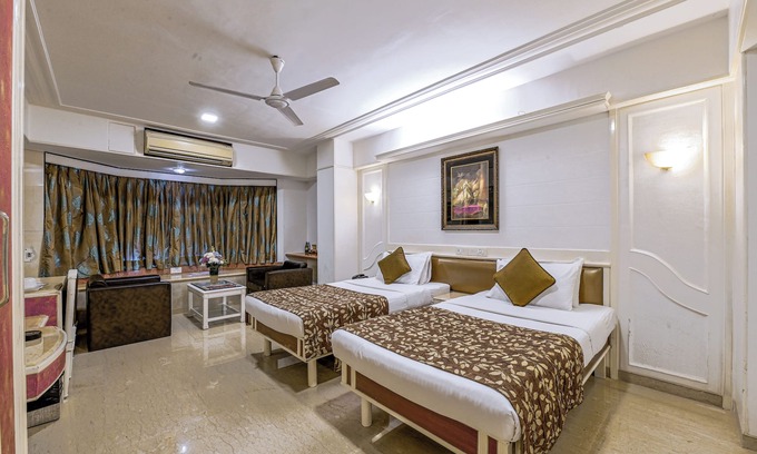 Khar Hotel | Hotel Regal Enclave