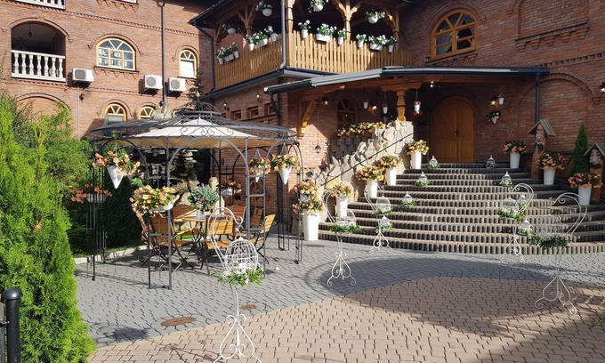 Tomaszow Lubelski Hotel | Hotel Staropolski