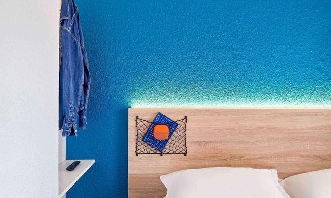 Mons-en-Baroeul Hotel | hotelF1 Lille Métropole (Métro Mons Sarts)